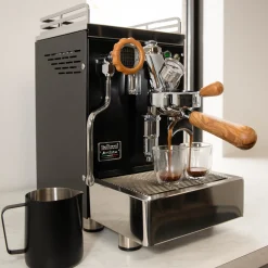 Bellucci|Manual>Ma Caféine Bellucci | ARTISTA Nero manual espresso machine
